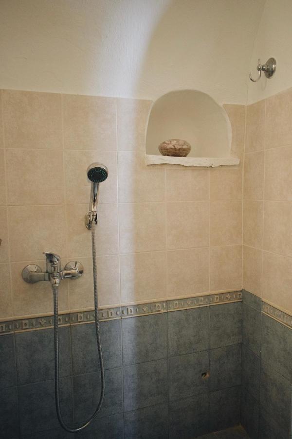 Yi Artistry 1-Bedroom Medieval Holiday House Kalamotí Kültér fotó